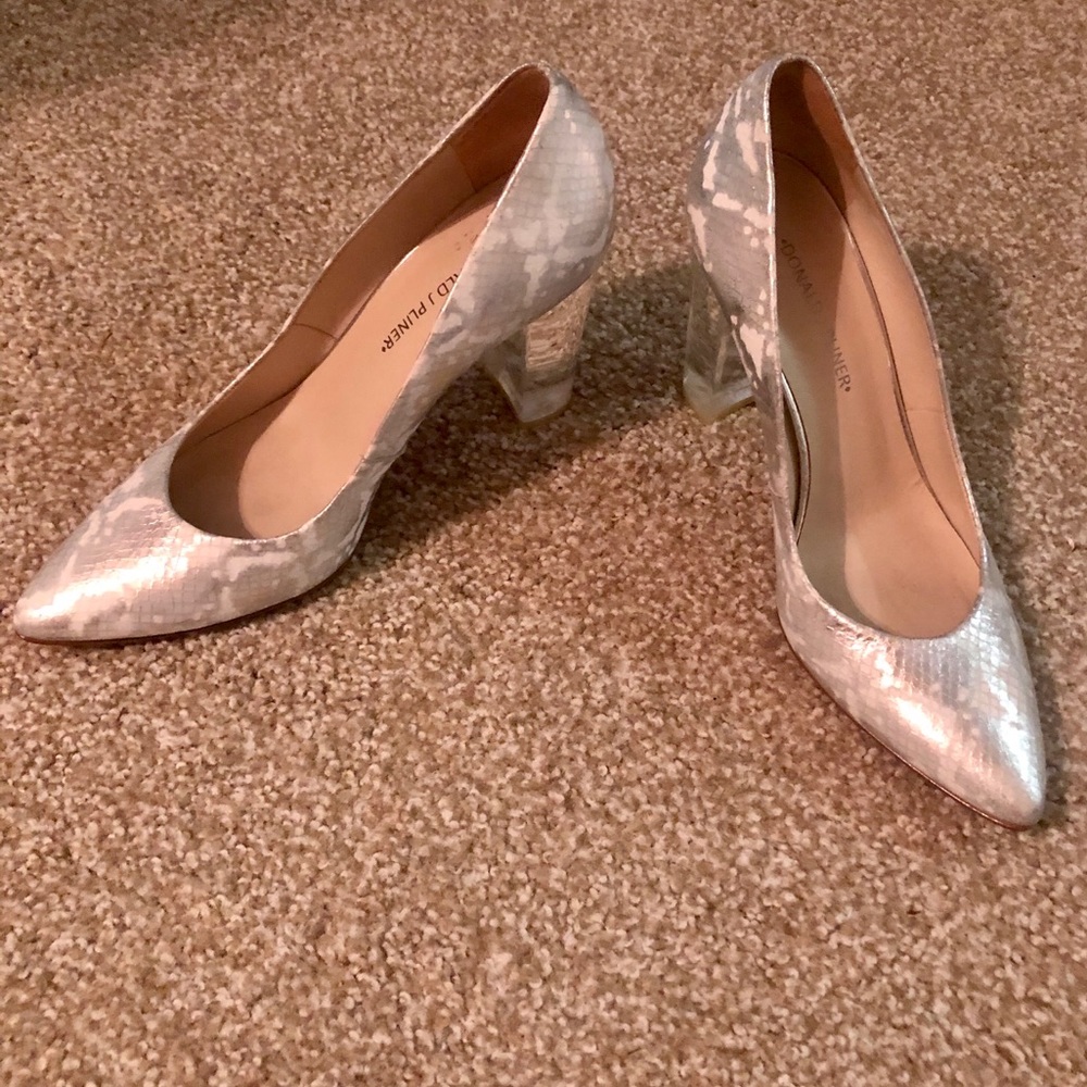 Donald J. Pliner | Bonita Snake Heels Size 8.5
